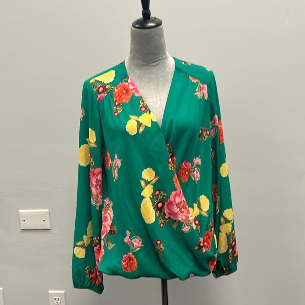 Women’s International Concept Top